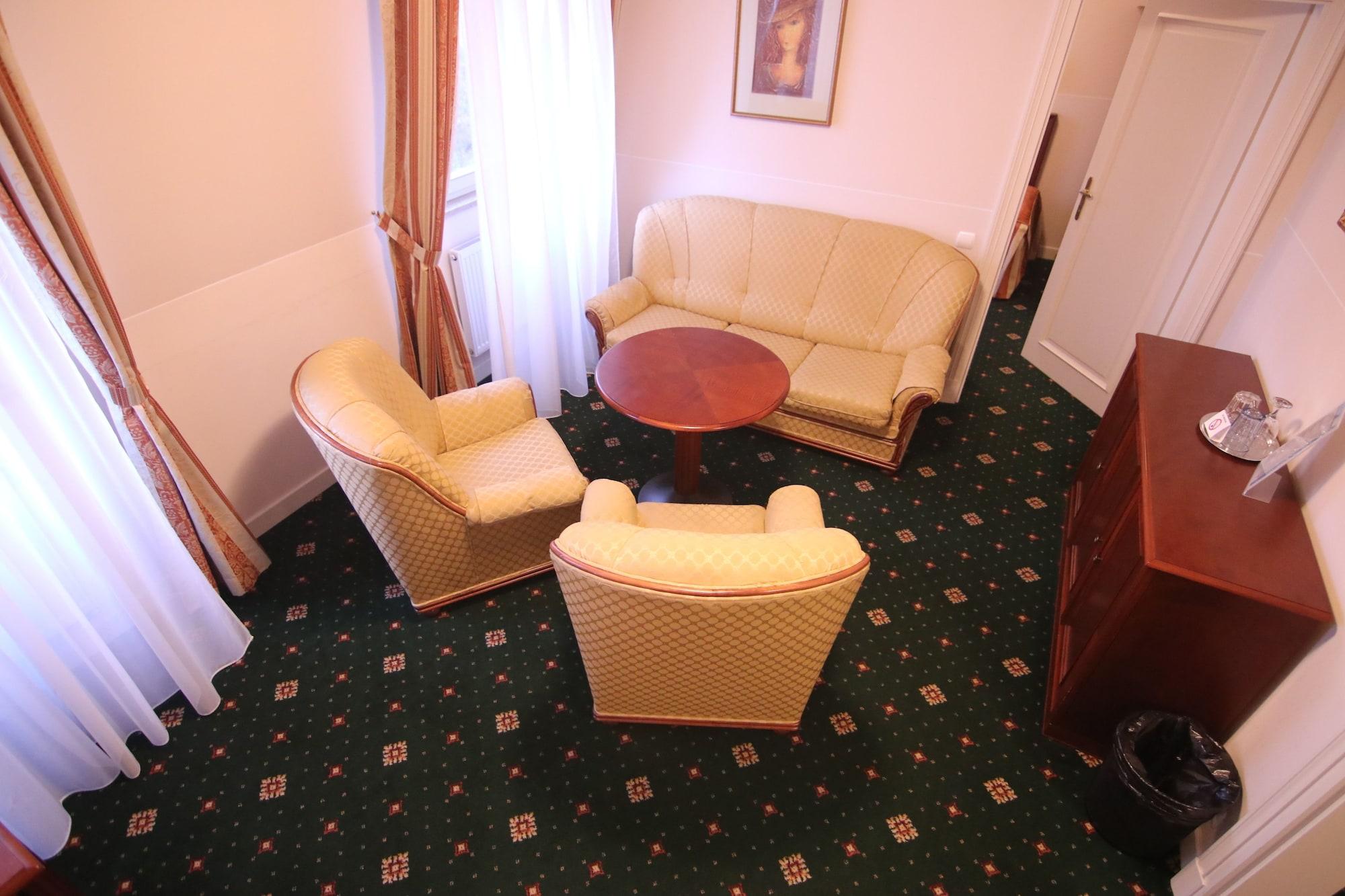 Humboldt Park Hotel & Spa Κάρλοβι Βάρι Εξωτερικό φωτογραφία