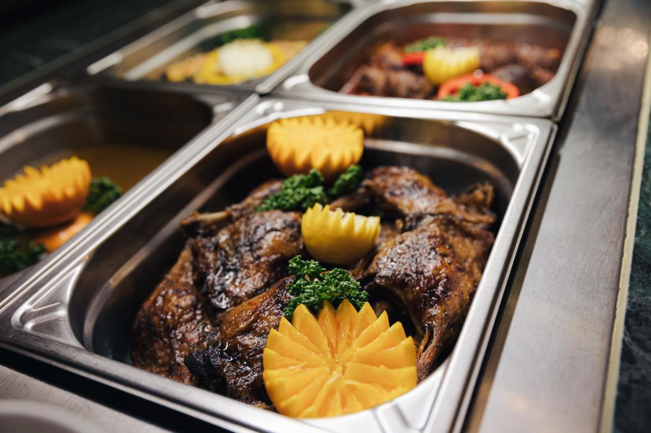 Humboldt Park Hotel & Spa Κάρλοβι Βάρι Εξωτερικό φωτογραφία